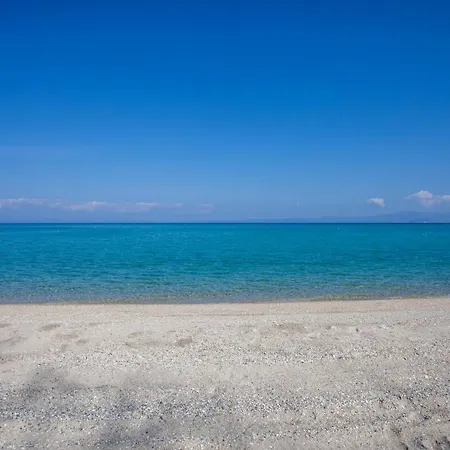 Calypso Front Apartment
