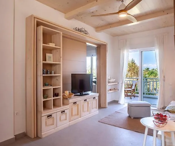 Calypso Front Chaniotis