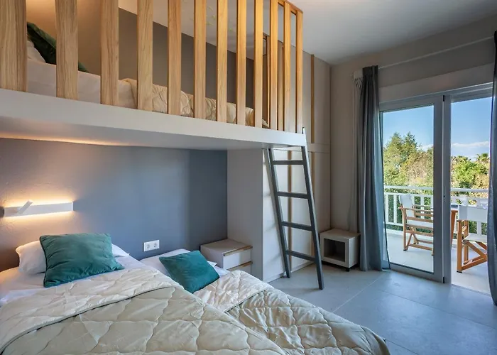 Calypso Front * Chaniotis