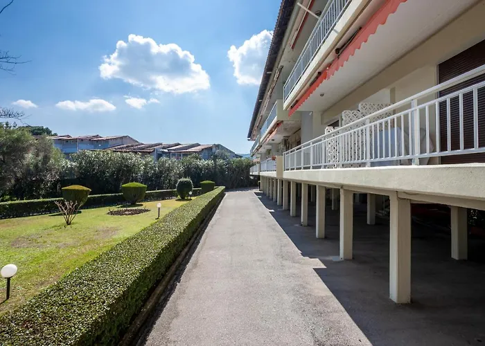 Calypso Front * Chaniotis